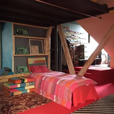 Eclectic Artist Loft/bohemian Studio タリン