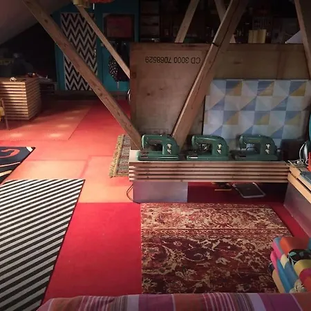 Eclectic Artist Loft/bohemian Studio
